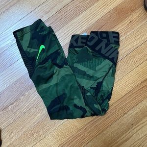 Nike Pro compression tights